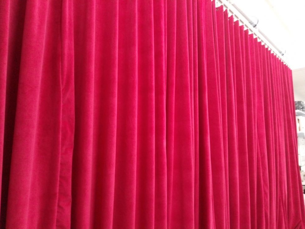 Los 7 mejores telones para escenarios. Fabricante de telones para teatros